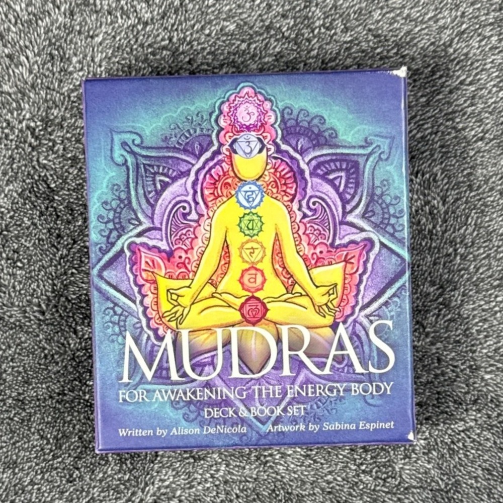 Mudras for Awakening the Energy Body Deck & Book Set Alison DeNicola MAEB40